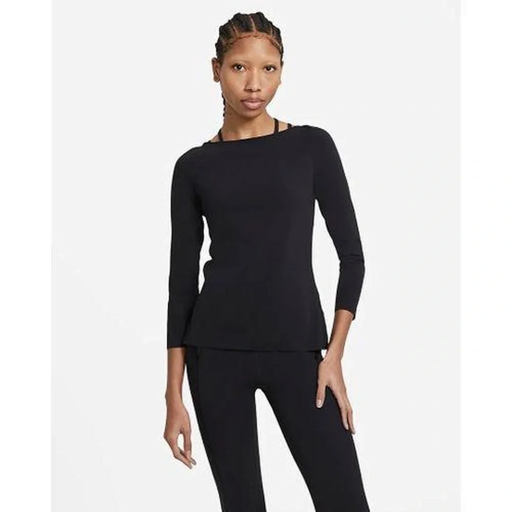 Nike Yoga Long-Sleeve Top  size medium nwt new with tags stretch sheath fitted